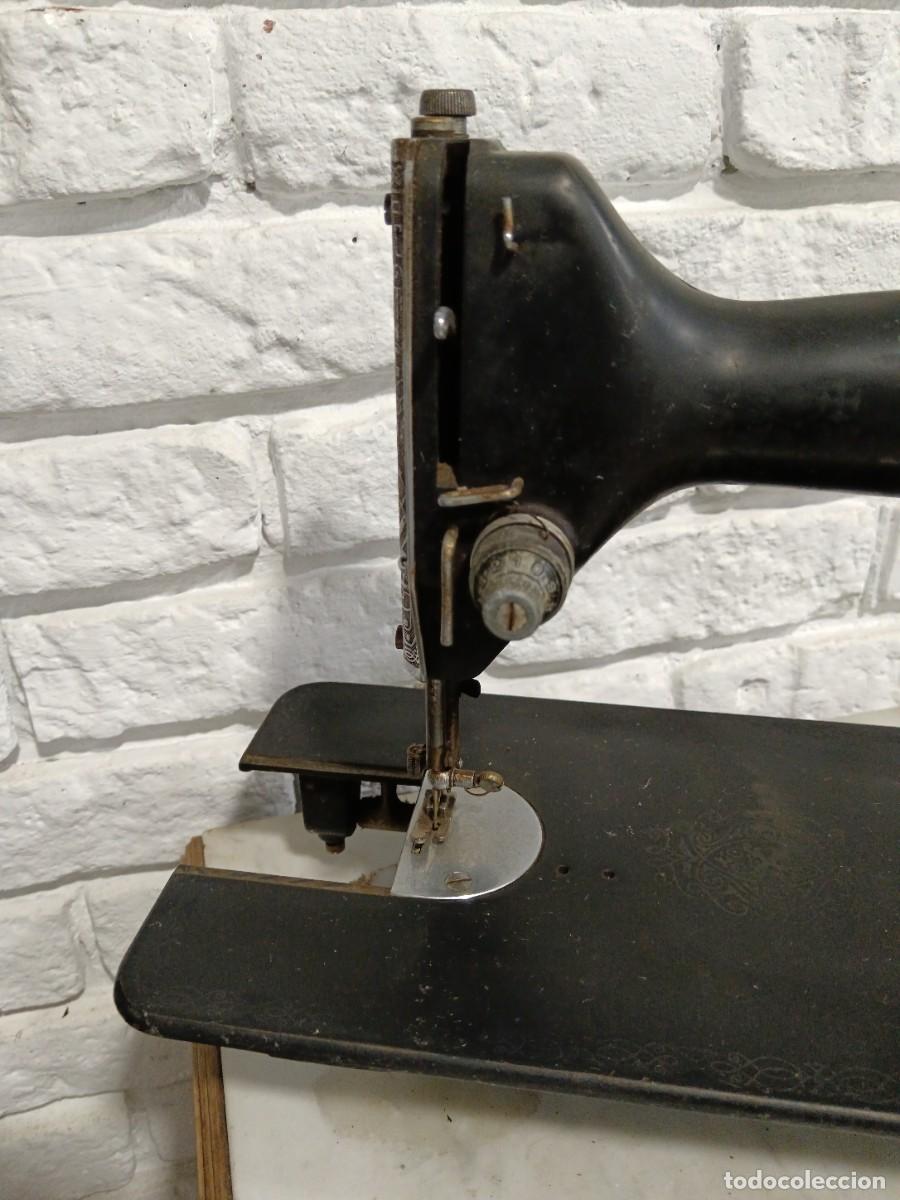 Antig&uuml;edades: ANTIGUA M&Aacute;QUINA DE COSER SIGMA - Foto 8