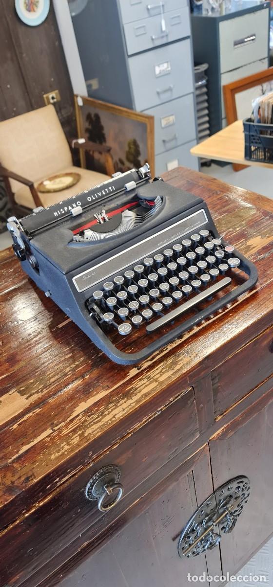 Antig&uuml;edades: Maquina de escribir Hispano Olivetti studio 46 - Foto 3