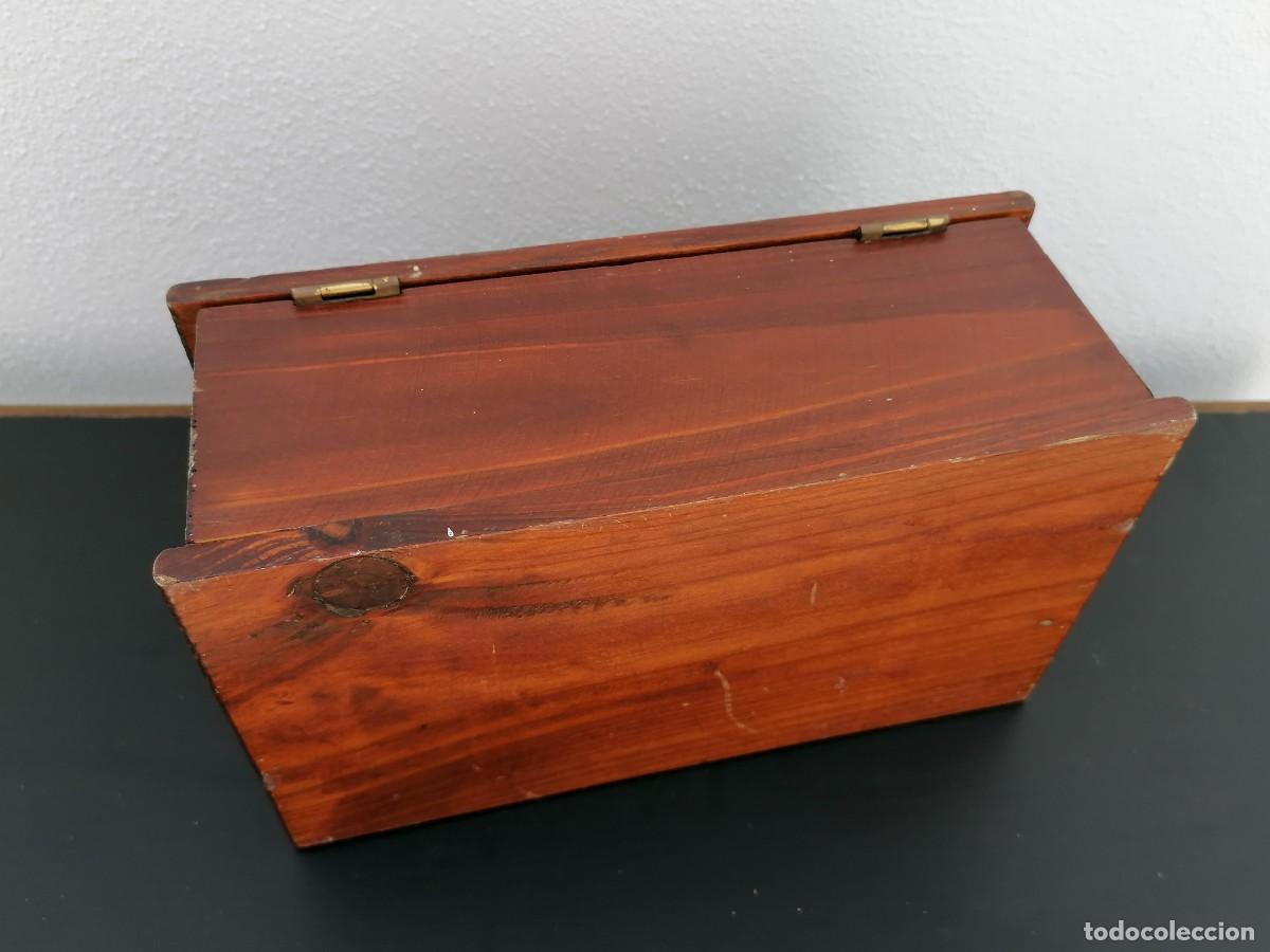 Antig&uuml;edades: Antiguo costurero de madera y tela - Foto 7