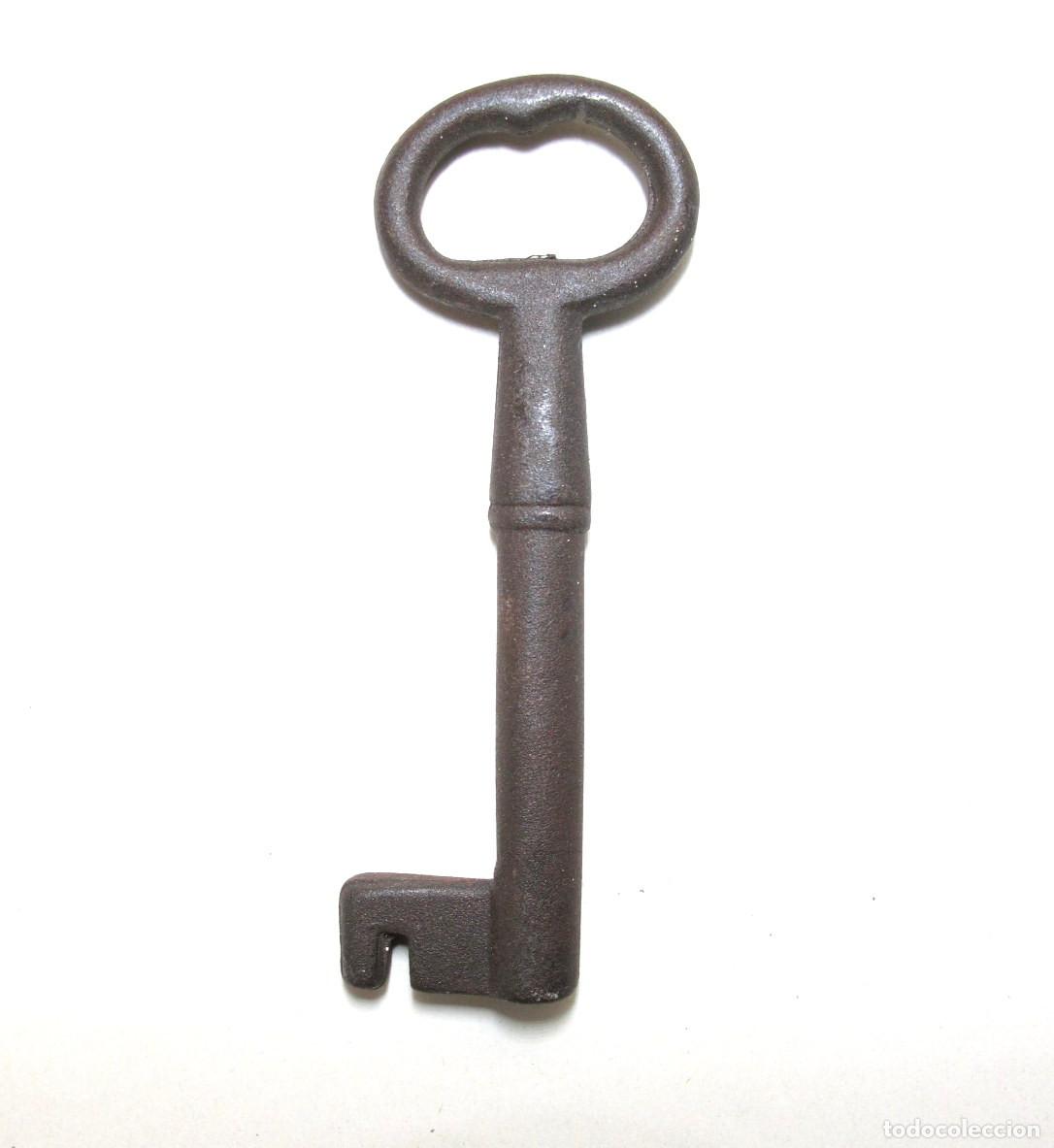 Antig&uuml;edades: Llave antigua de metal, largo 11.1 cm - Foto 3
