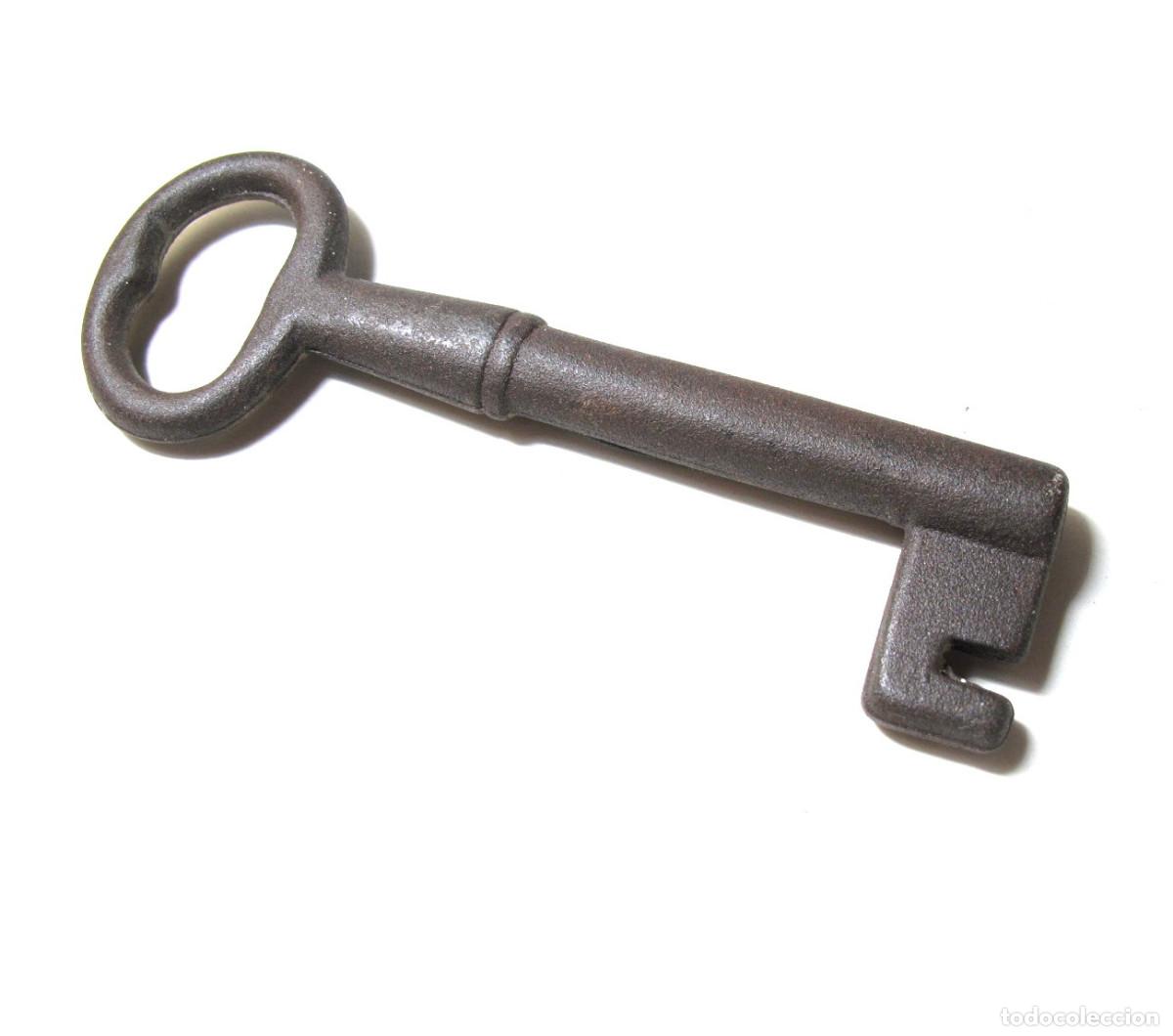 Antig&uuml;edades: Llave antigua de metal, largo 11.1 cm - Foto 4