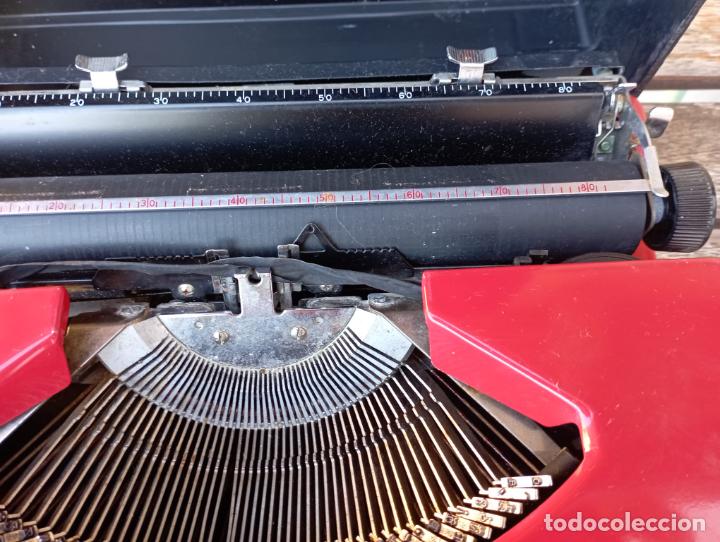 Antig&uuml;edades: VINTAGE MAQUINA DE ESCRIBIR. - Foto 3