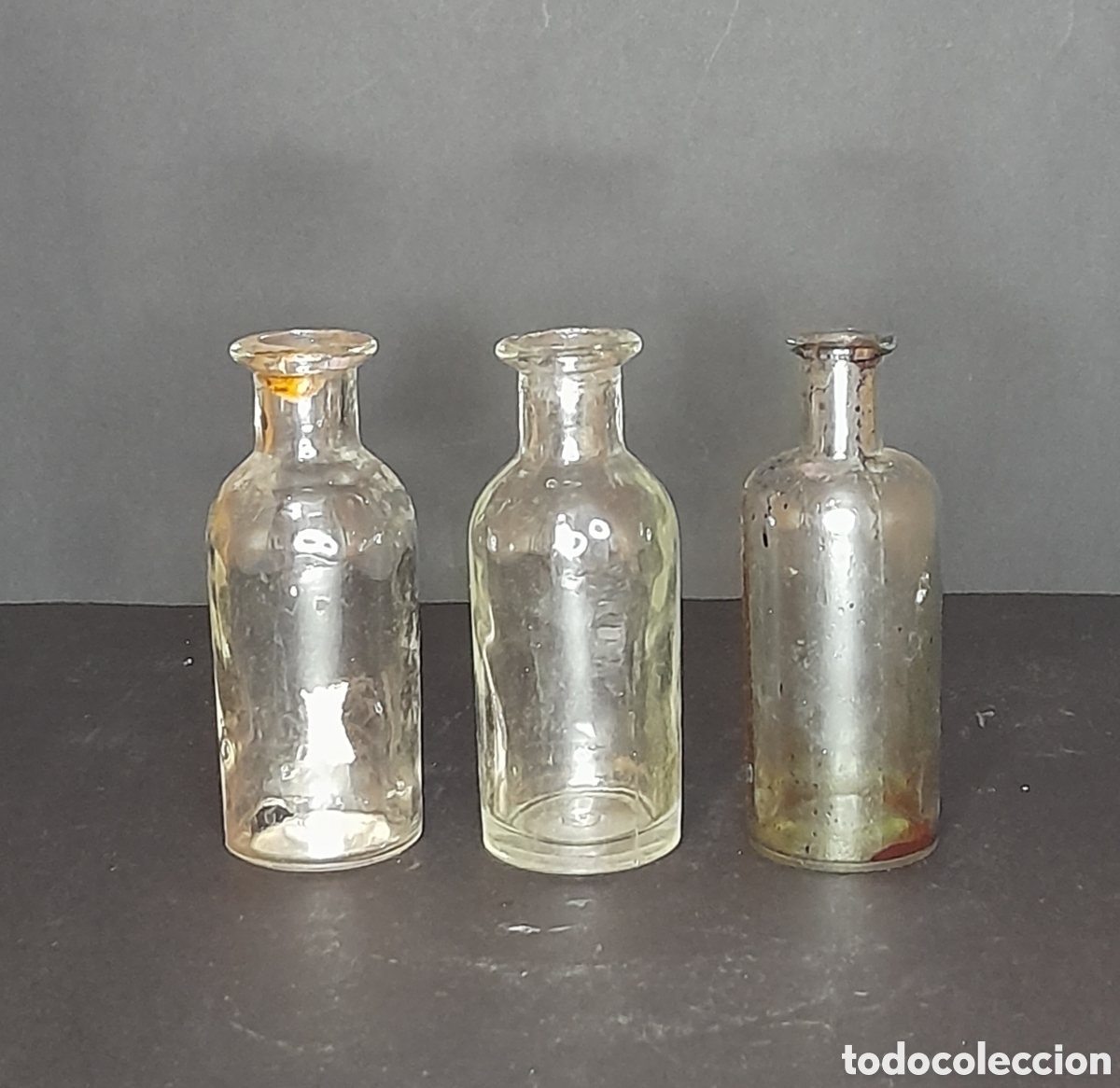 Antig&uuml;edades: Antiguas botellas de farmacia. - Foto 2