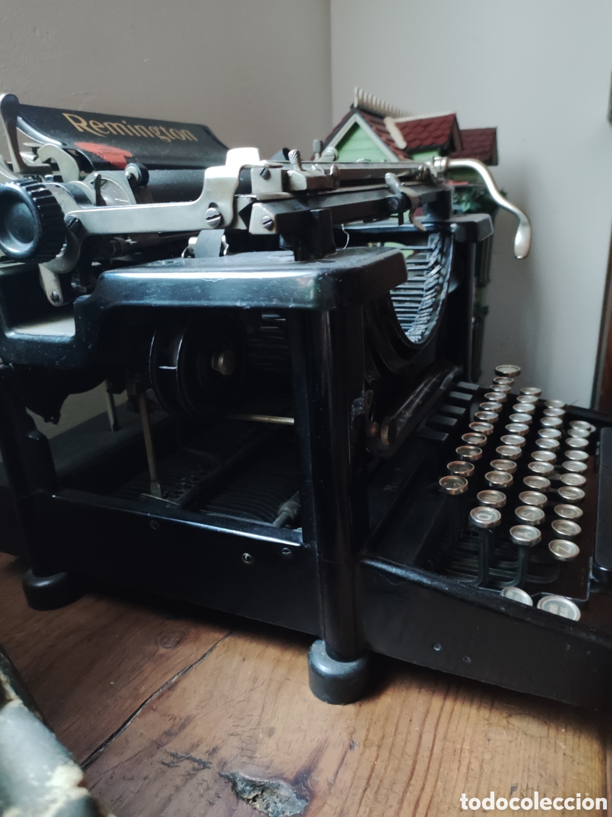 Antig&uuml;edades: Maquina de escribir - Foto 1