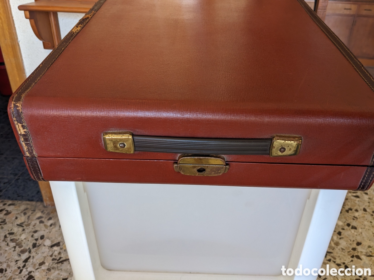 Antig&uuml;edades: MAQUINA DE ESCRIBIR OLIVETTI STUDIO 44 CON MALETIN - Foto 5