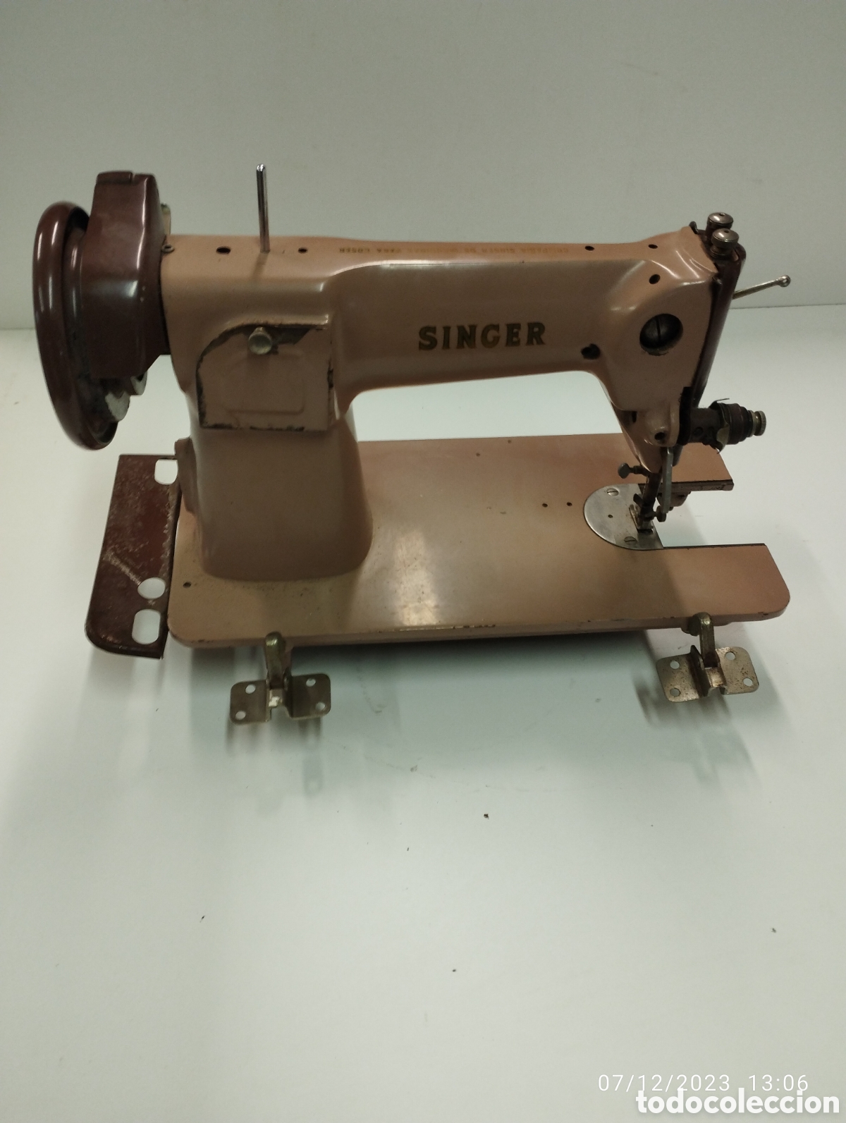 Antig&uuml;edades: Maquina de coser singer - Foto 2