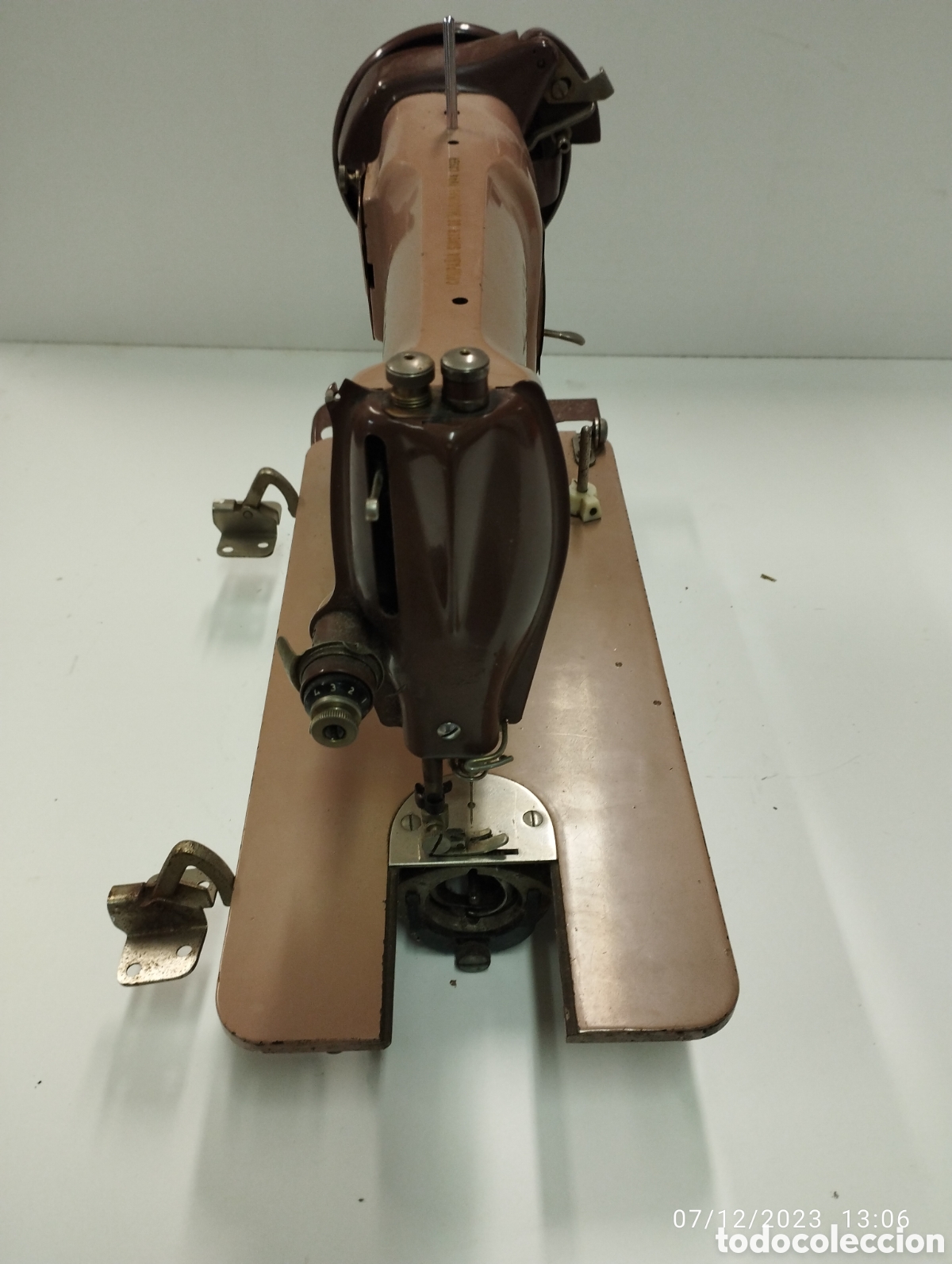 Antig&uuml;edades: Maquina de coser singer - Foto 3