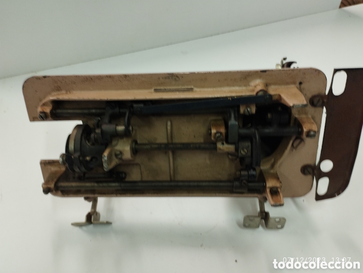 Antig&uuml;edades: Maquina de coser singer - Foto 5