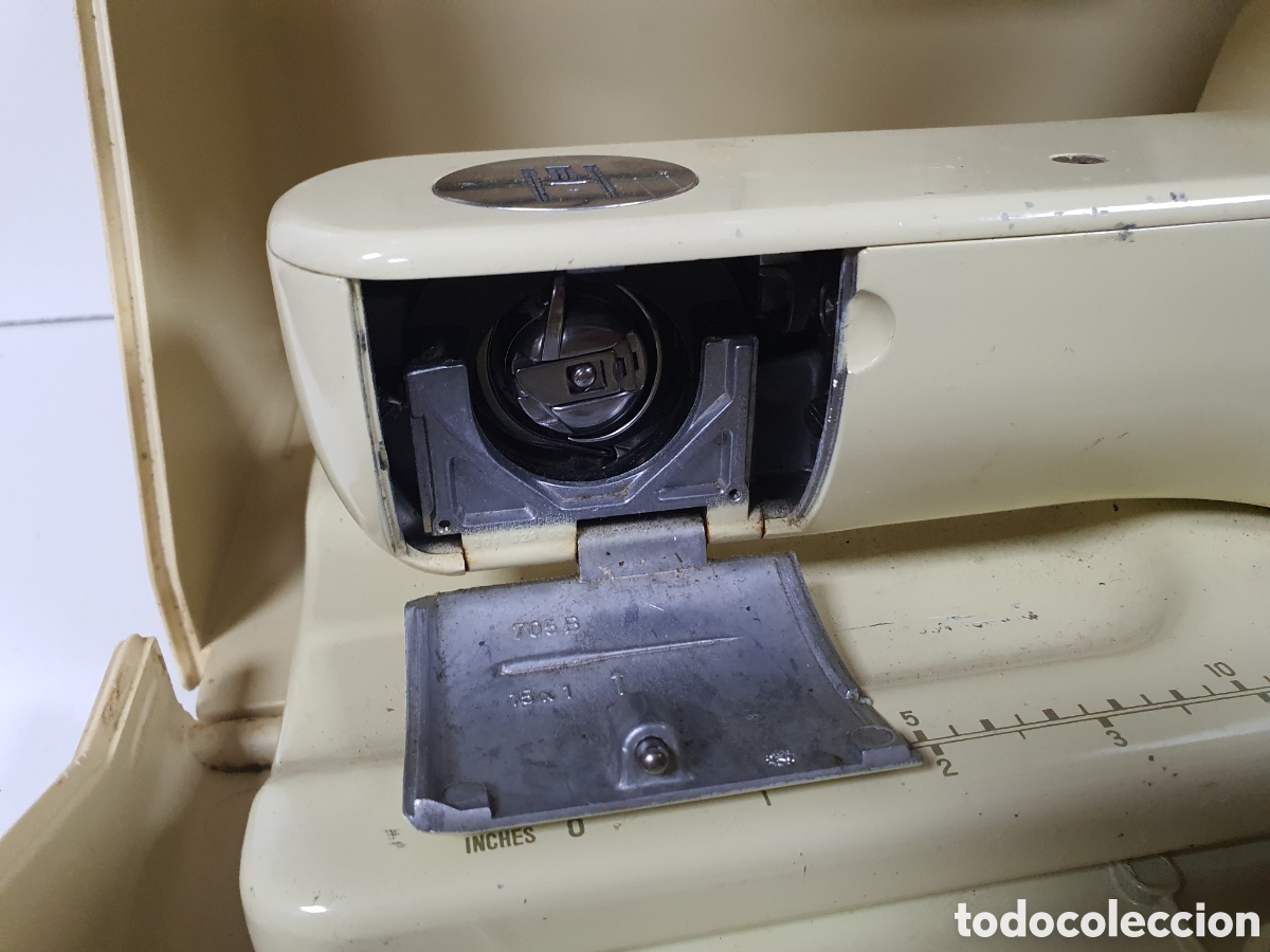 Antig&uuml;edades: Maquina de coser bernina - Foto 6