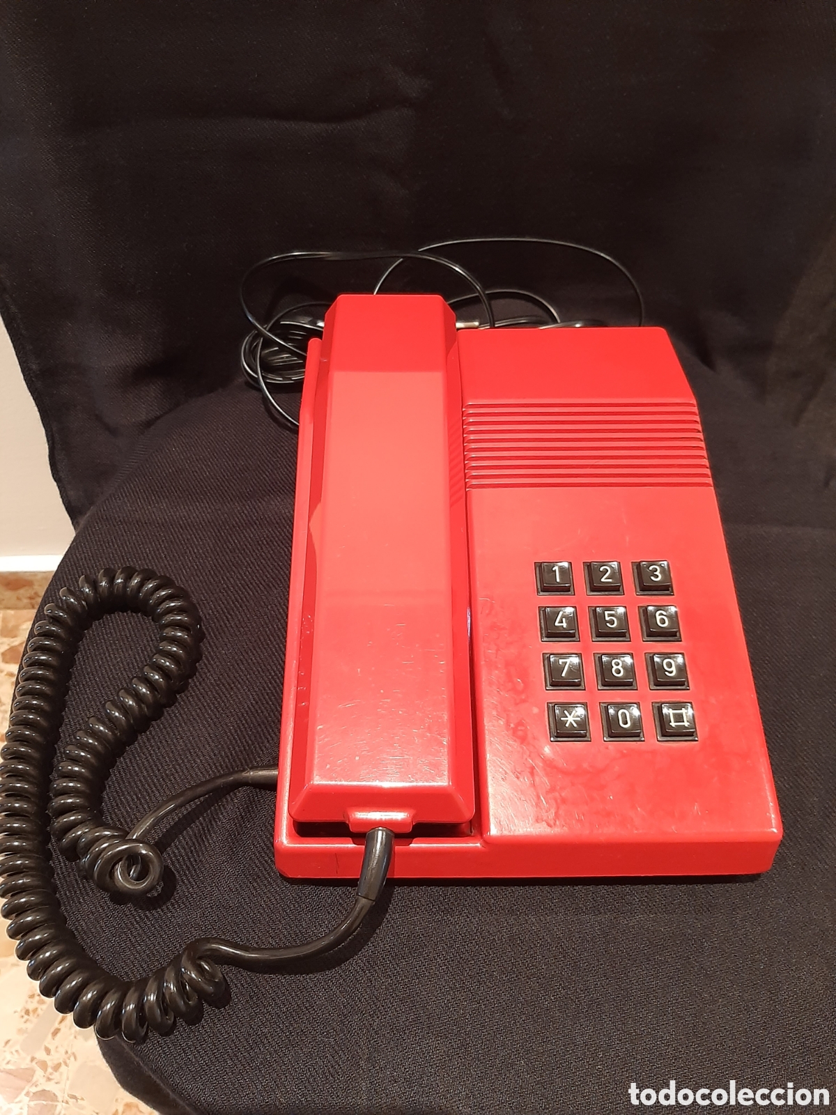 Tel&eacute;fonos: Tel&eacute;fono vintage modelo Teide de Sesa - Foto 1