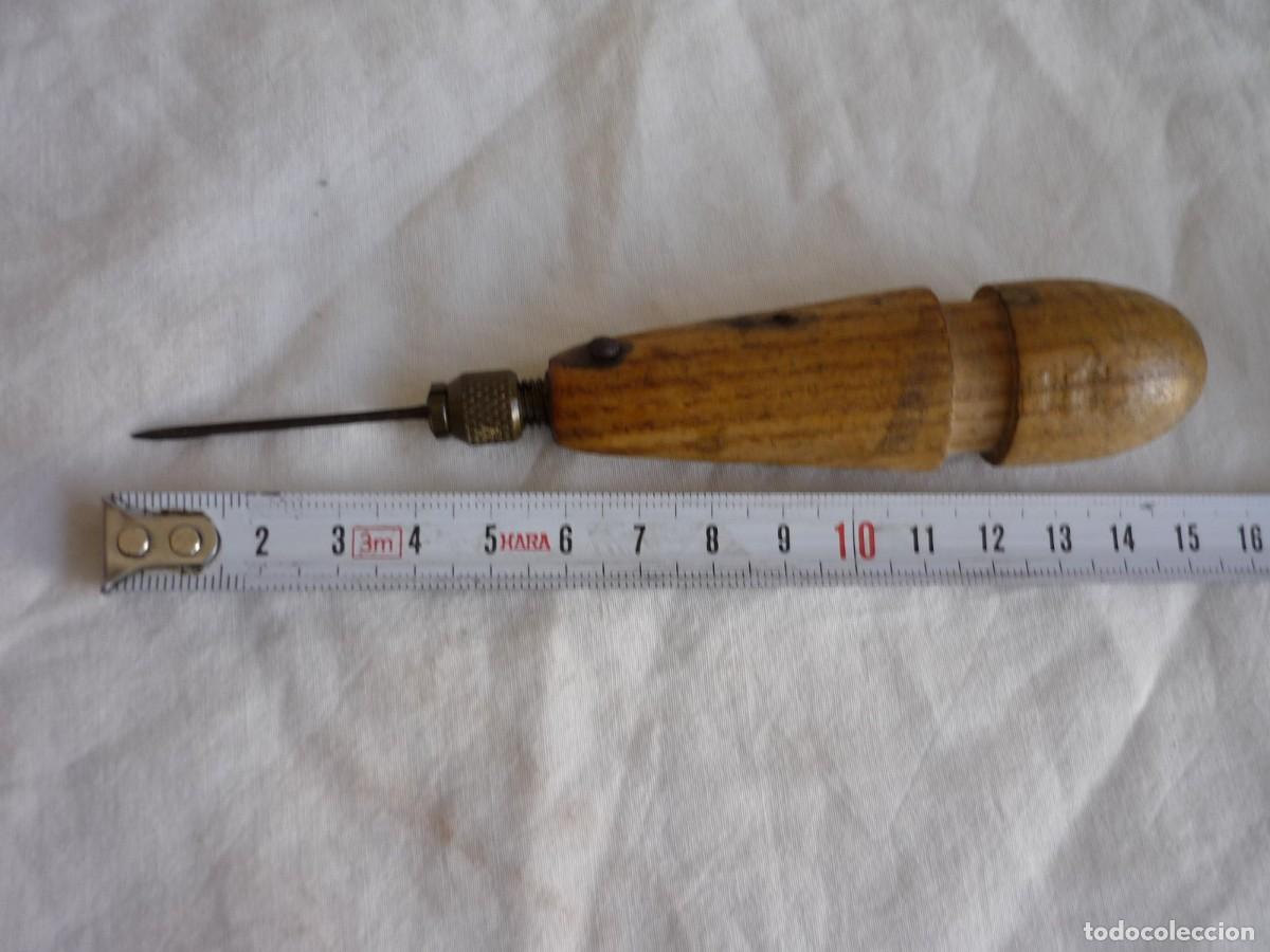 Antig&uuml;edades: Herramienta aguja con mandril mango de madera - Foto 7