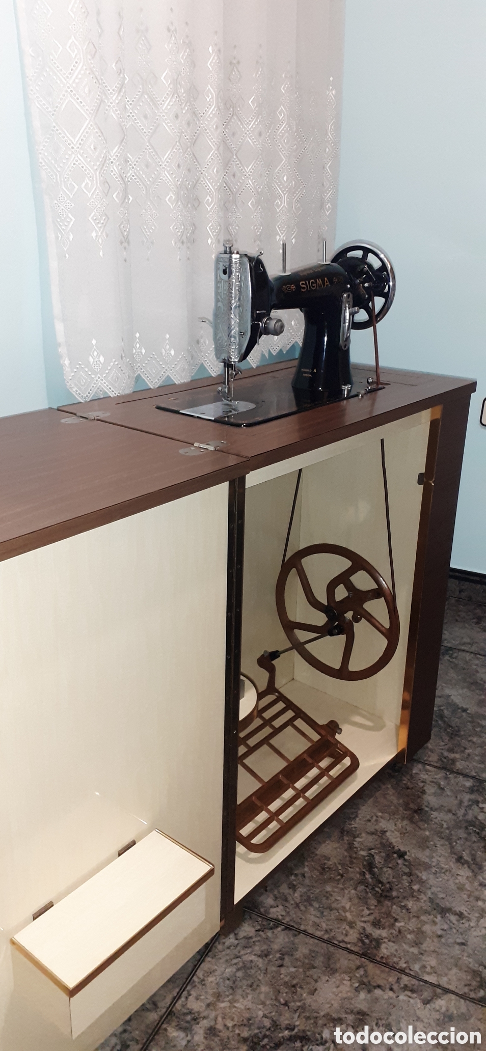 Antig&uuml;edades: M&aacute;quina de Coser Sigma a&ntilde;os 60 - Foto 2