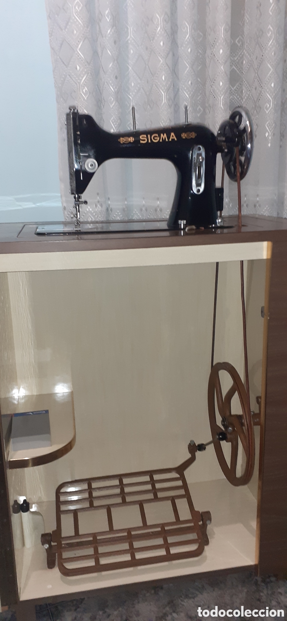 Antig&uuml;edades: M&aacute;quina de Coser Sigma a&ntilde;os 60 - Foto 4
