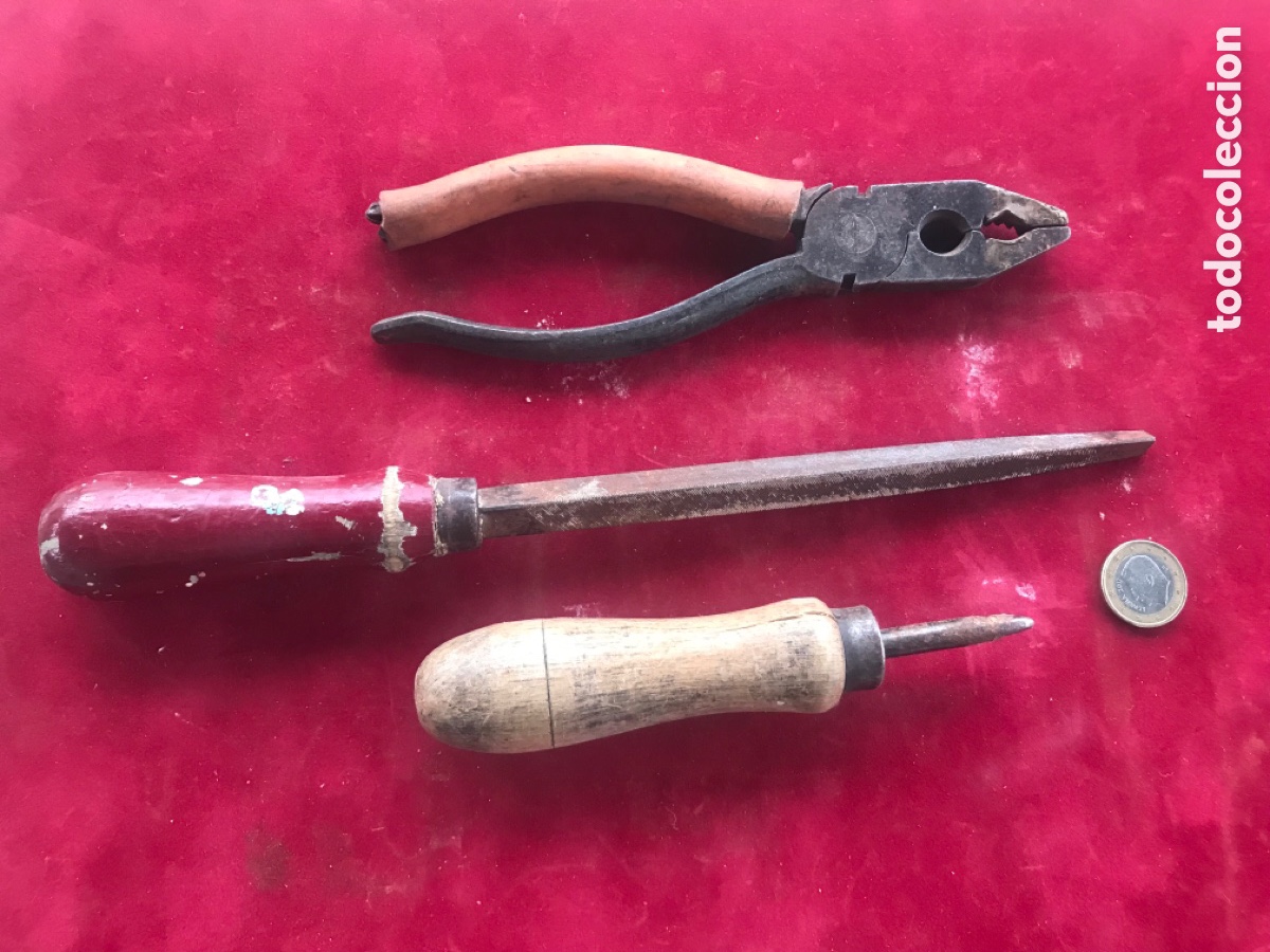Antig&uuml;edades: Lote de tres herramientas - Foto 1