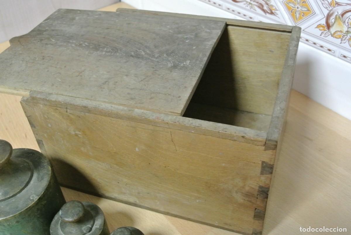Antig&uuml;edades: JUEGO DE PESAS EN BRONCE - Foto 3