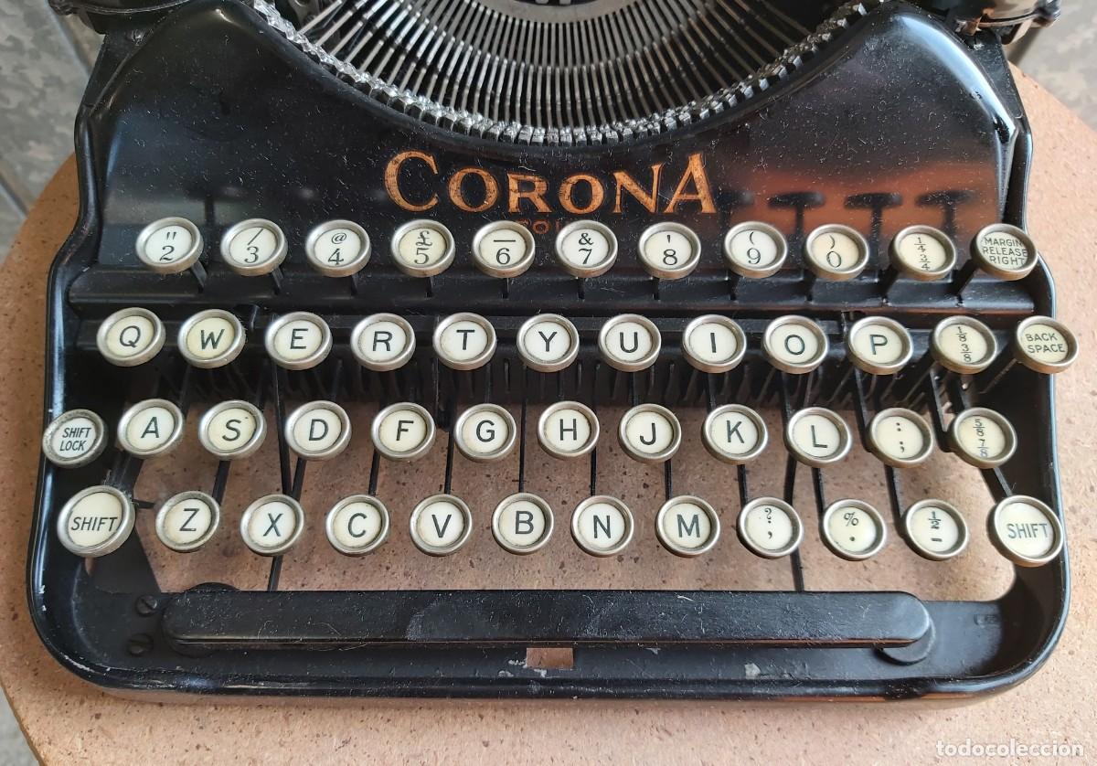 Antig&uuml;edades: M&aacute;quina de escribir CORONA - Foto 2