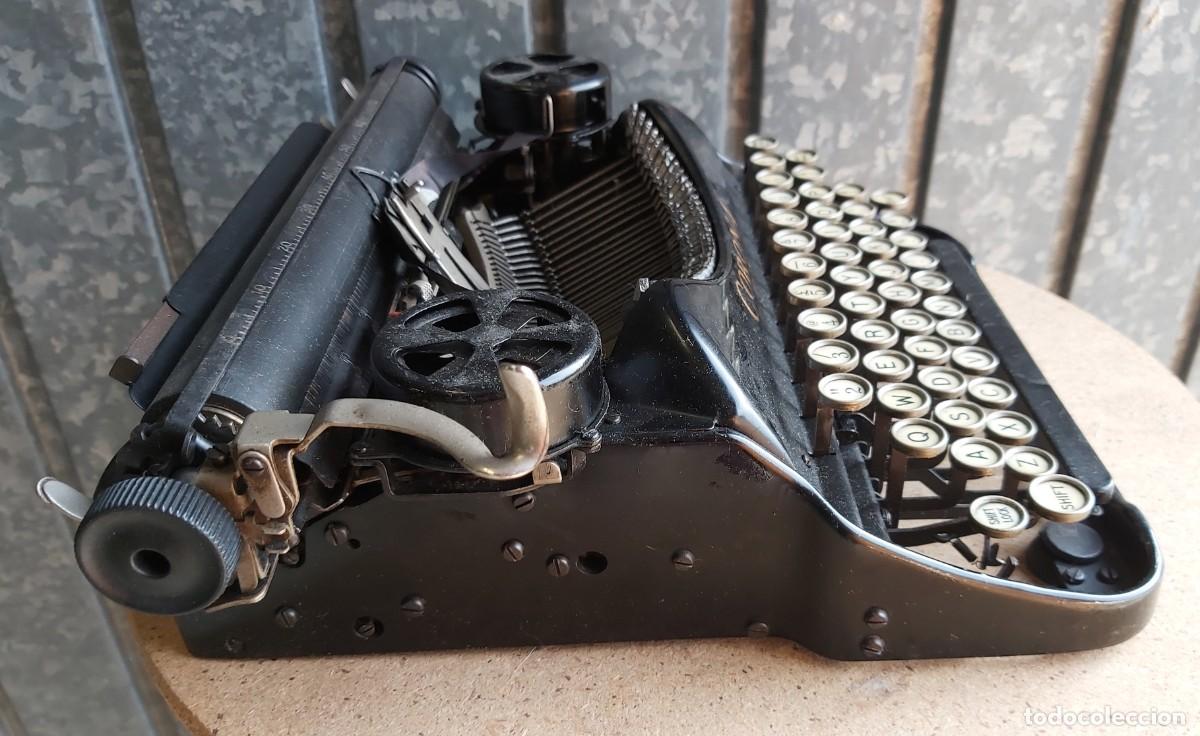 Antig&uuml;edades: M&aacute;quina de escribir CORONA - Foto 10