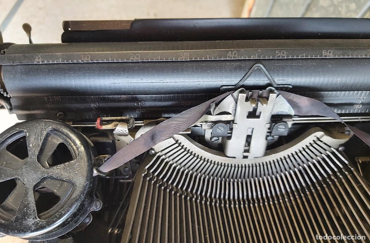 Antig&uuml;edades: M&aacute;quina de escribir CORONA - Foto 11