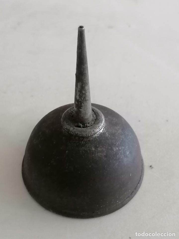 Antig&uuml;edades: ACEITERA MAQUINA DE COSER, SIN MARCA - Foto 1