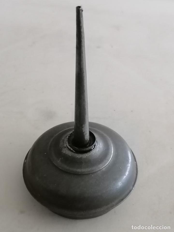 Antig&uuml;edades: ACEITERA MAQUINA DE COSER, SIN MARCA - Foto 1