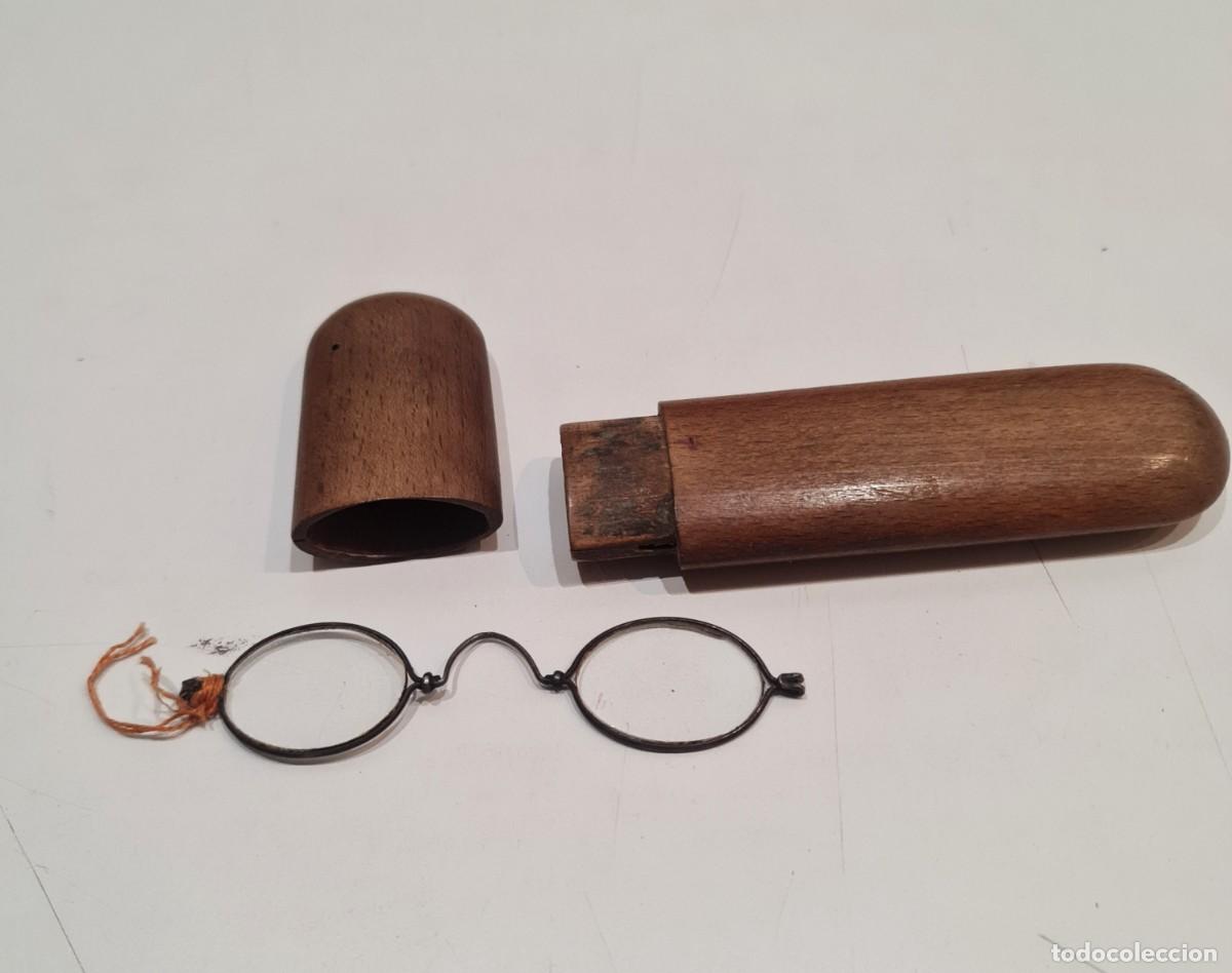 Antig&uuml;edades: Impertinentes peque&ntilde;os con cristales.Estuche de madera de &eacute;poca - Foto 2