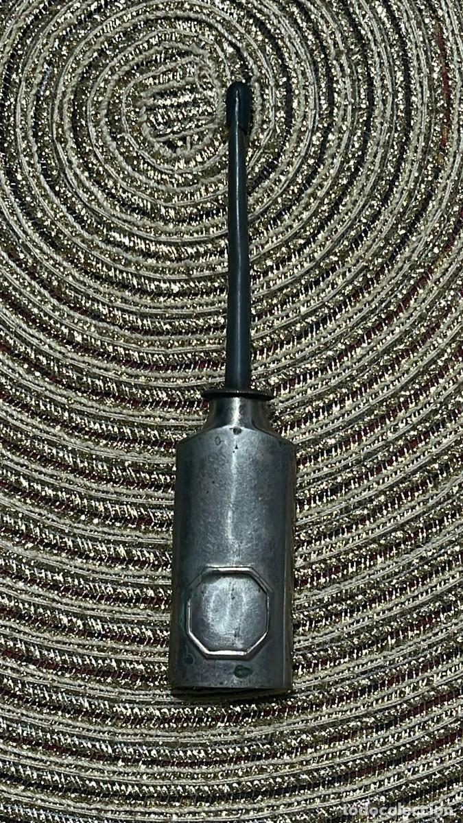 Antig&uuml;edades: ACEITERA MAQUINA DE COSER - Foto 2