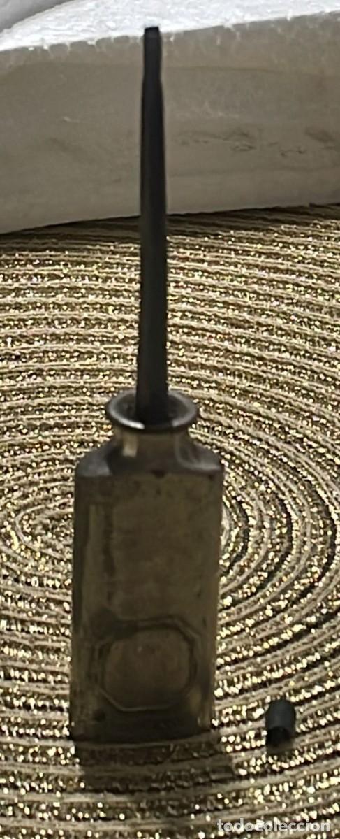 Antig&uuml;edades: ACEITERA MAQUINA DE COSER - Foto 6