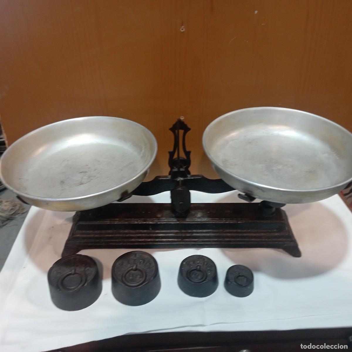 Antig&uuml;edades: Balanza com sus pesas - Foto 1