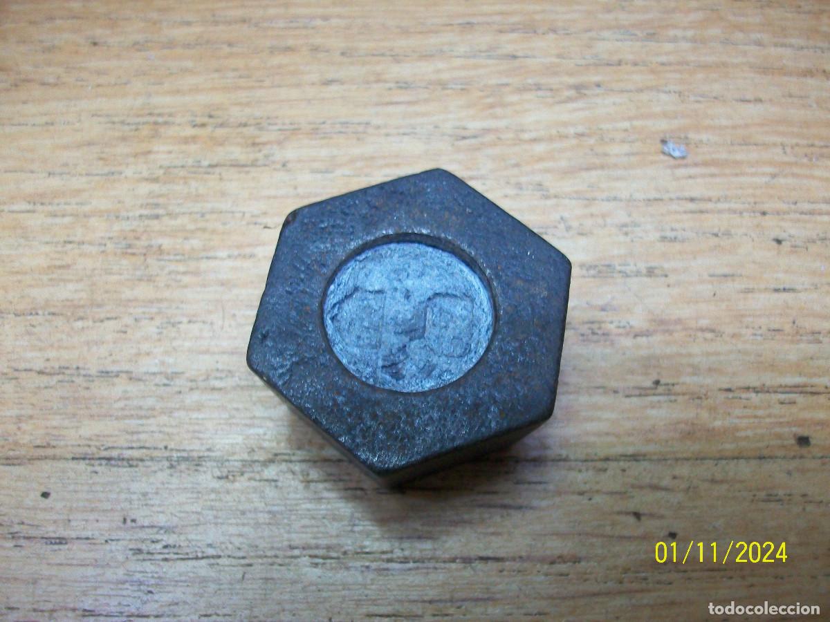 Antig&uuml;edades: ANTIGUA PESA DE 100 GRAMOS - Foto 3