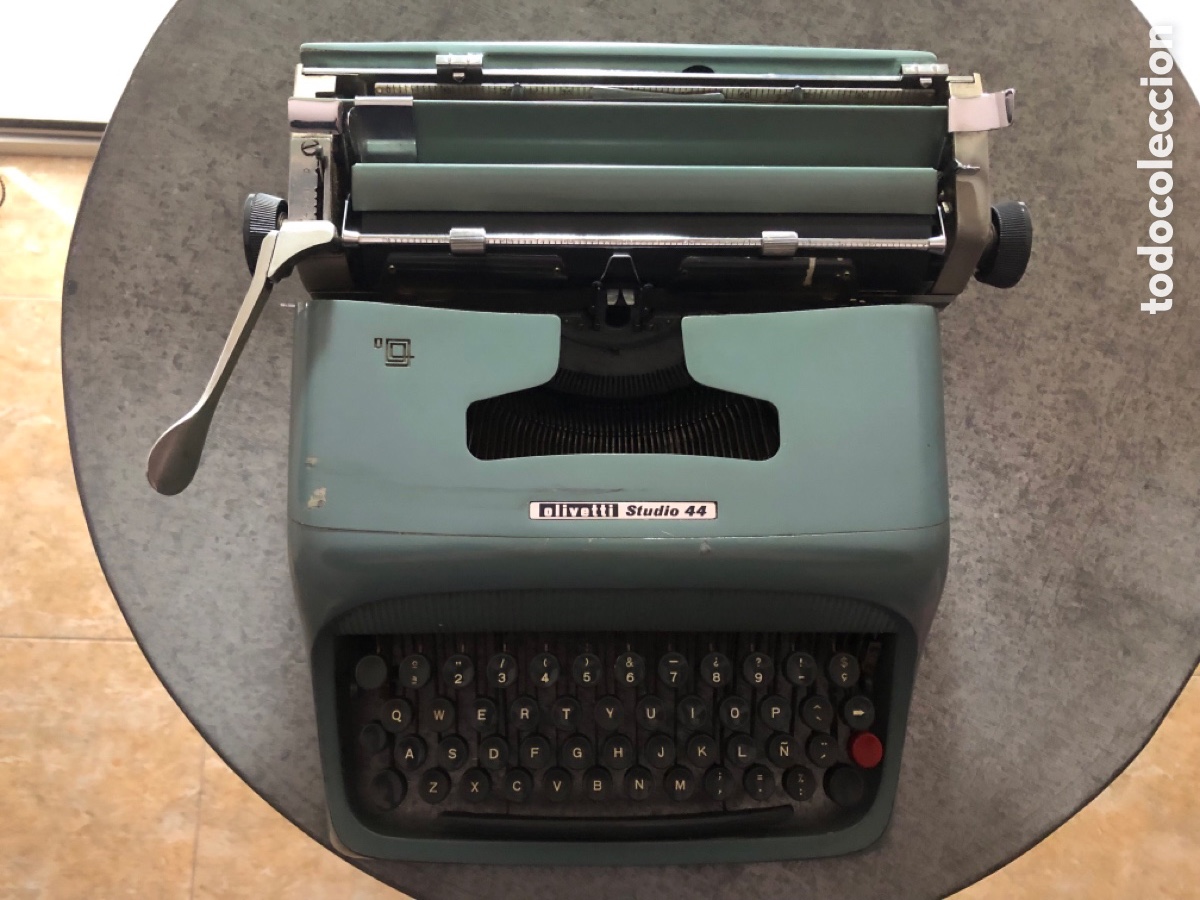 Antig&uuml;edades: MAQUINA DE ESCRIBIR OLIVETTI STUDIO 44 - Foto 3