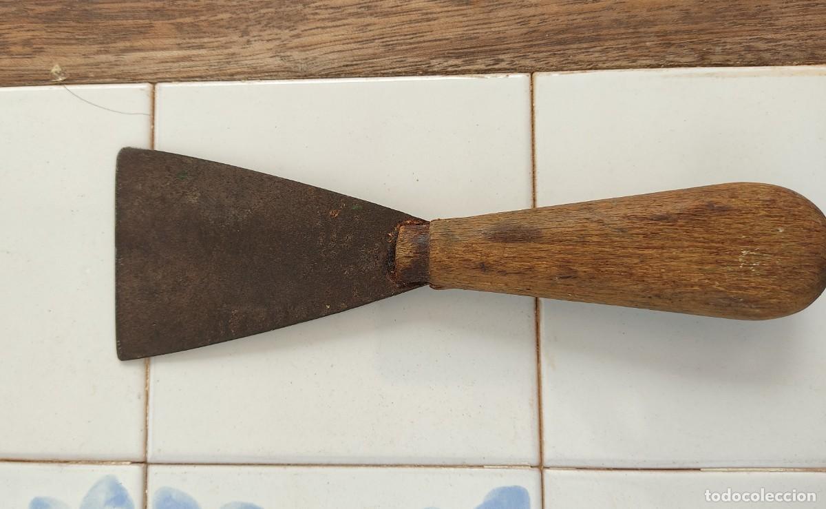 Antig&uuml;edades: ANTIGUA ESPATULA CON MANGO DE MADERA - 18,5 X 6 - Foto 2