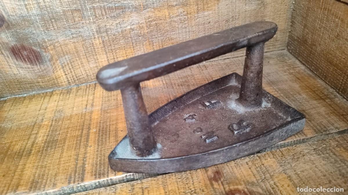 Antig&uuml;edades: PLANCHA RF N4 - Foto 1