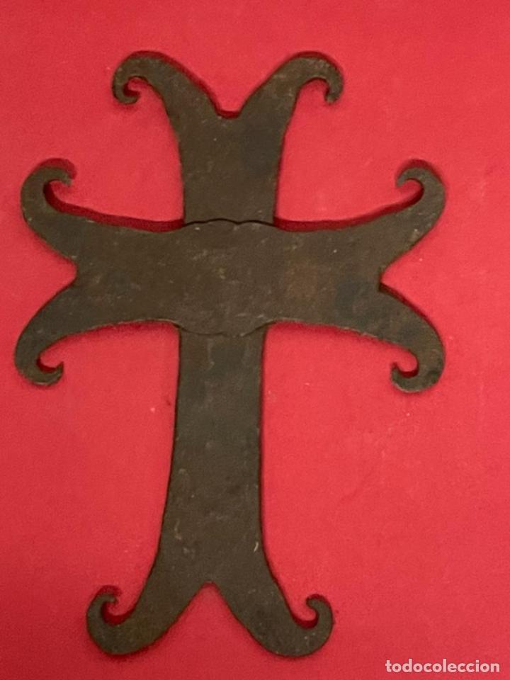 Antig&uuml;edades: CRUZ DE HIERRO FORJADO - CIRCA 1800 - Foto 2