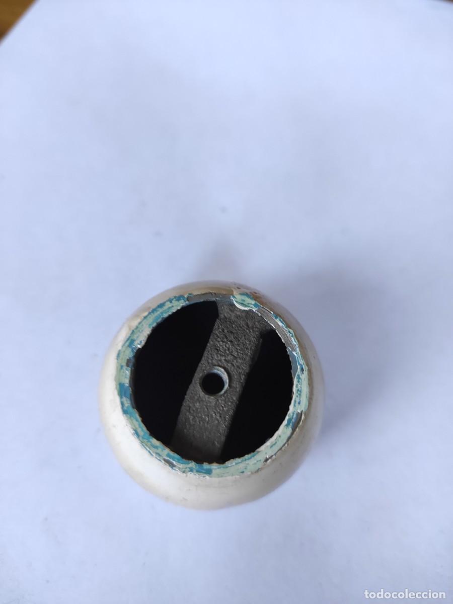 Antig&uuml;edades: Tirador metal esmaltado - Foto 2