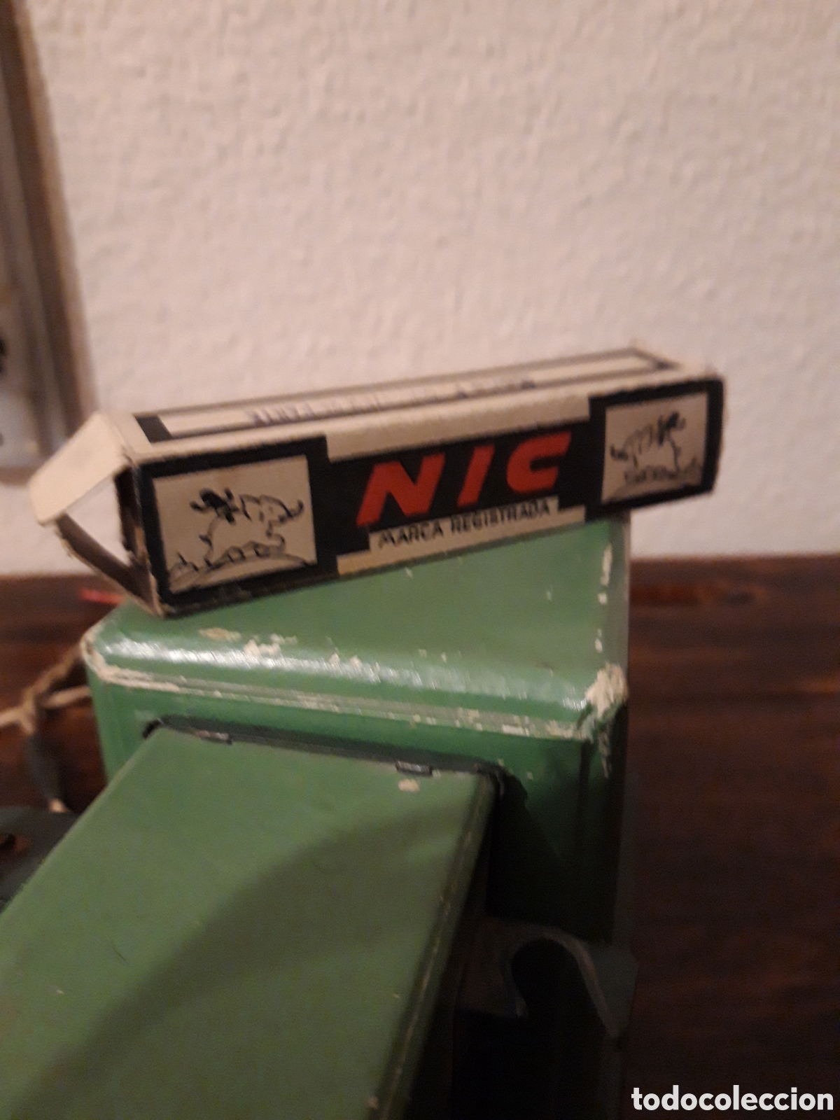 Antig&uuml;edades: Antiguo proyector cine Nic - Foto 8