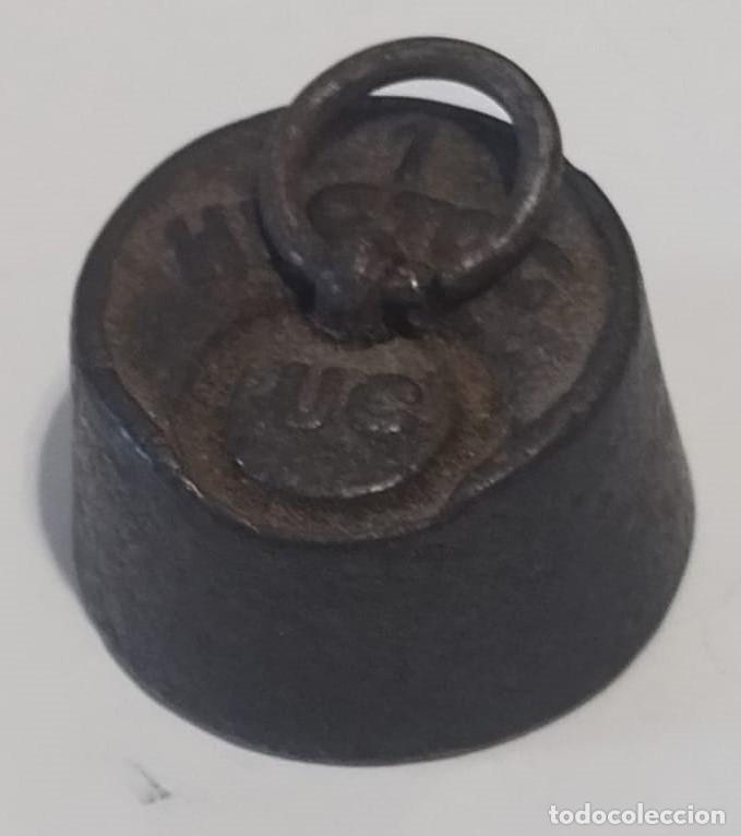 Antig&uuml;edades: ANTIGUA PESA DE HIERRO 100 GRAMOS - Foto 2