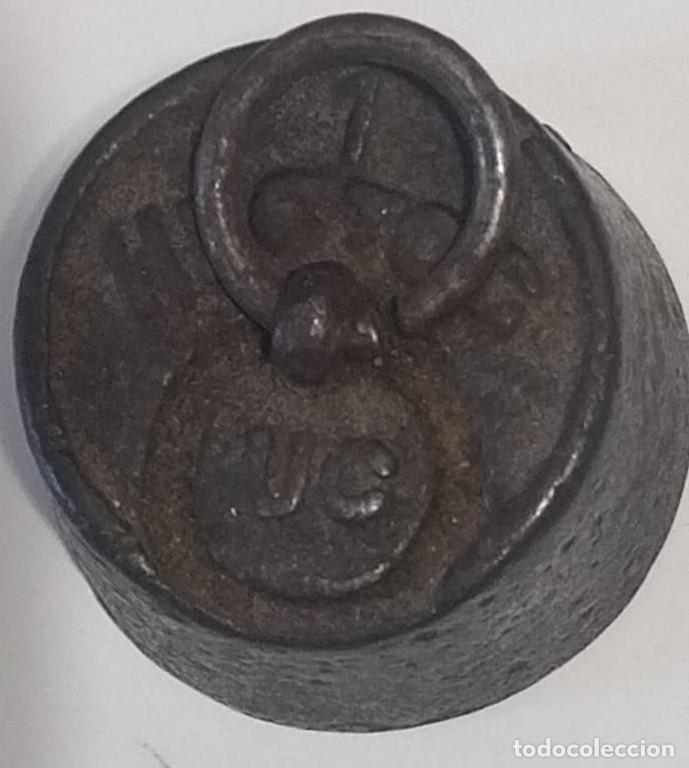 Antig&uuml;edades: ANTIGUA PESA DE HIERRO 100 GRAMOS - Foto 3