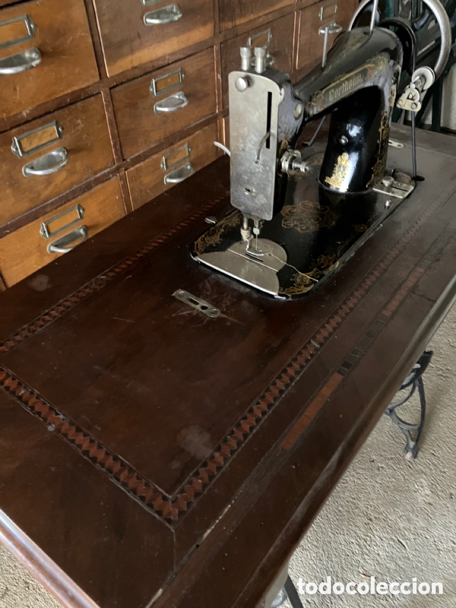 Antig&uuml;edades: Maquina de coser wertheim - Foto 4