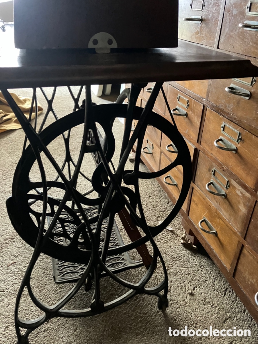 Antig&uuml;edades: Maquina de coser wertheim - Foto 9