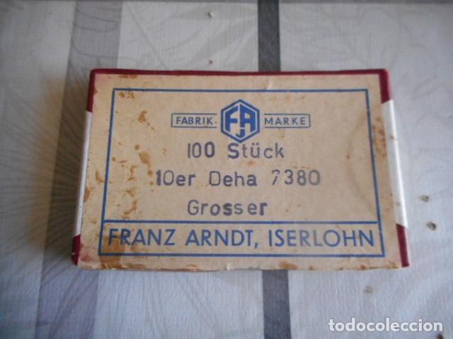 Antig&uuml;edades: caja agujas de tejer nueva - Foto 1