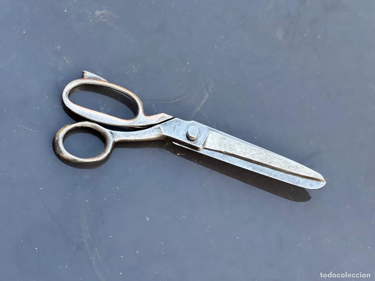 Antig&uuml;edades: Tijeras de sastre SOLINGER de 22 cm de largo afiladas - Foto 1