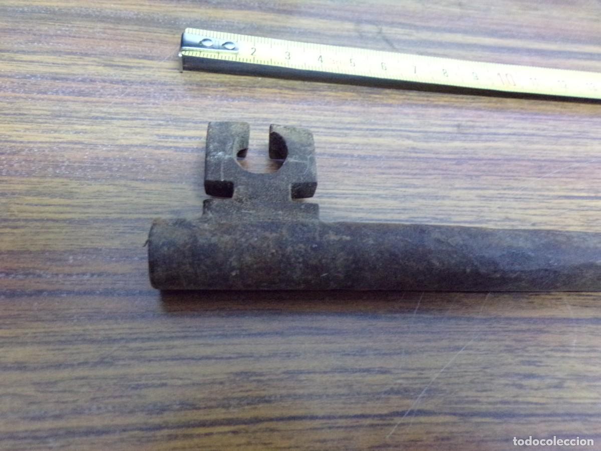 Antig&uuml;edades: ESTAMOS LIQUIDANDO. LLAVE HIERRO FORJADO - Foto 6