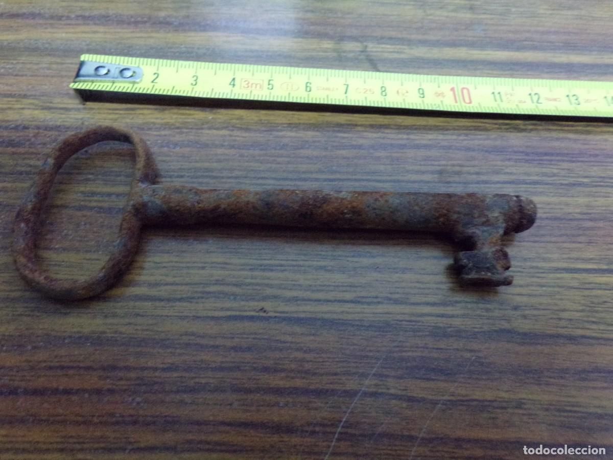 Antig&uuml;edades: ESTAMOS LIQUIDANDO. LLAVE HIERRO FORJADO - Foto 4