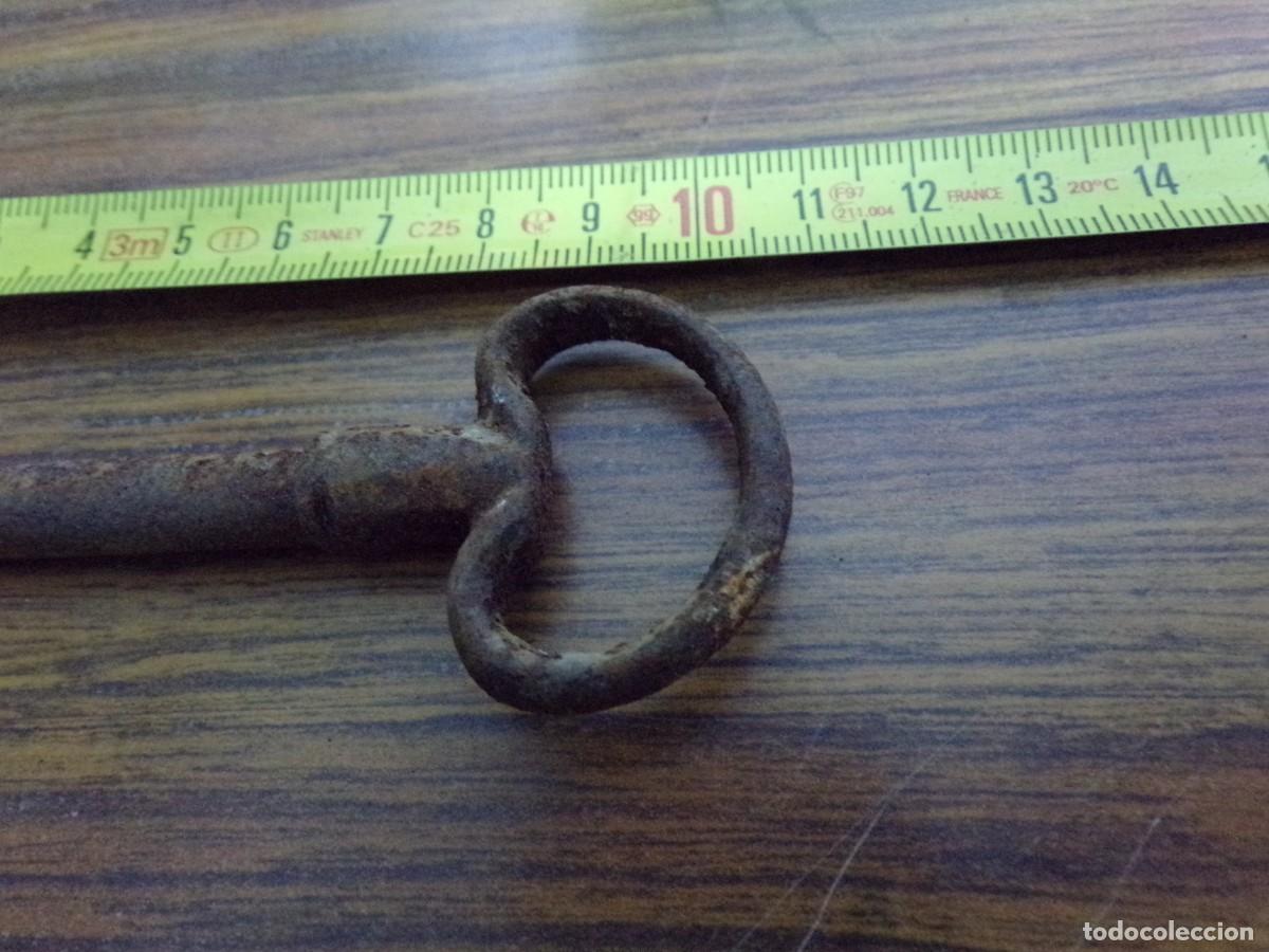 Antig&uuml;edades: ESTAMOS LIQUIDANDO. LLAVE HIERRO FORJADO gotica - Foto 2