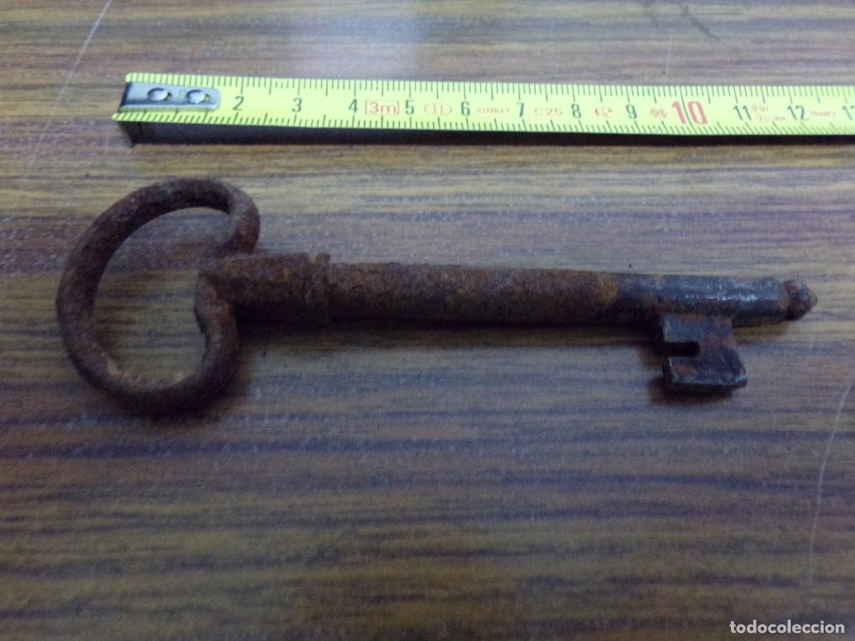 Antig&uuml;edades: ESTAMOS LIQUIDANDO. LLAVE HIERRO FORJADO gotica - Foto 4