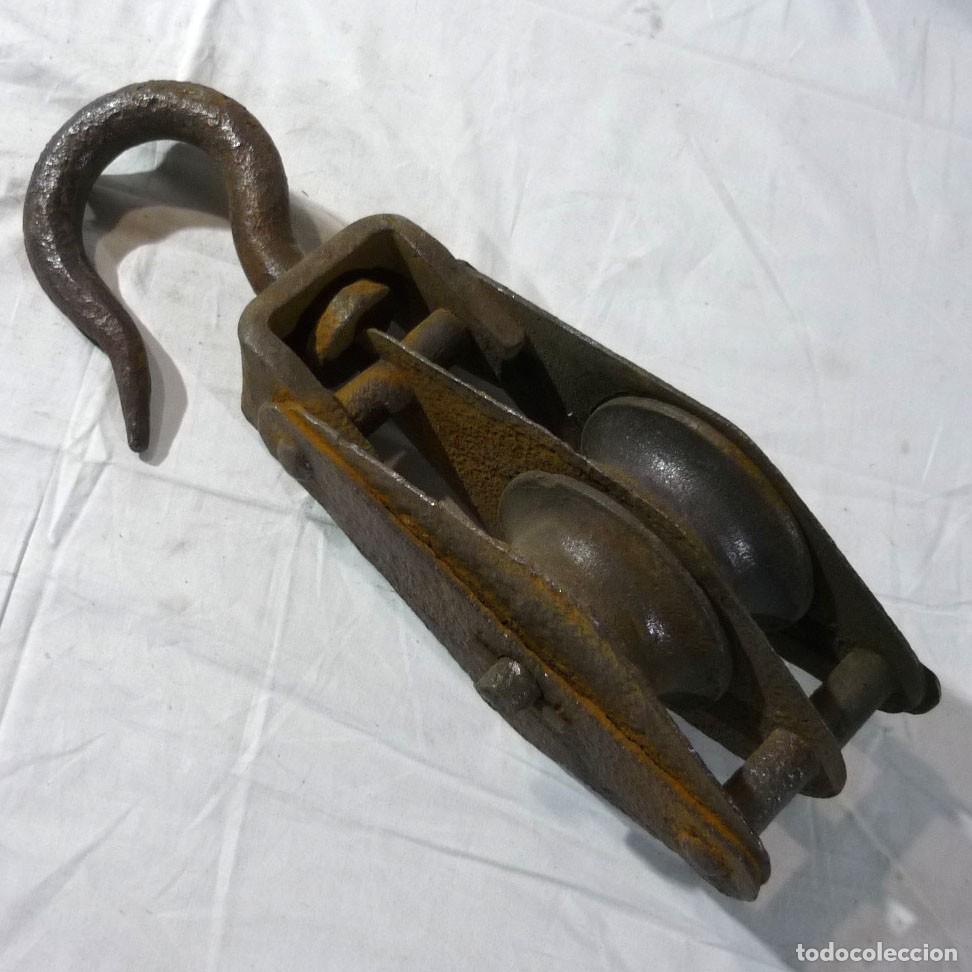 Antig&uuml;edades: Polea industrial doble de hierro - Foto 1