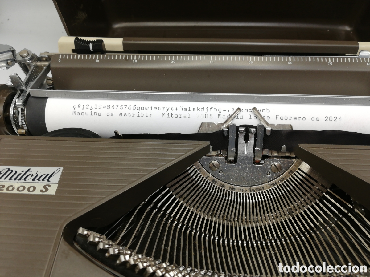 Antig&uuml;edades: M&aacute;quina de escribir Mitoral - Foto 5