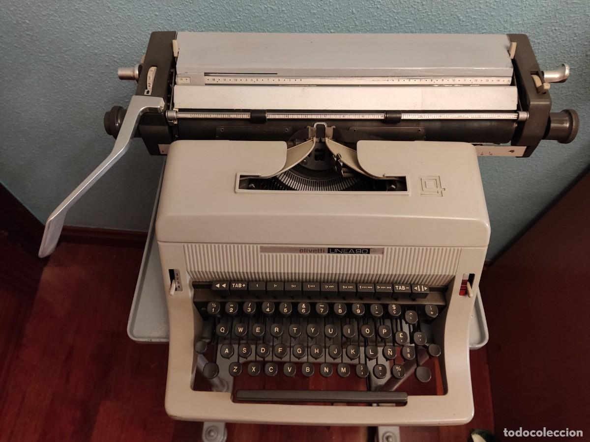 Antig&uuml;edades: M&aacute;quina de escribir OLIVETTI LINEA 90 - Foto 1