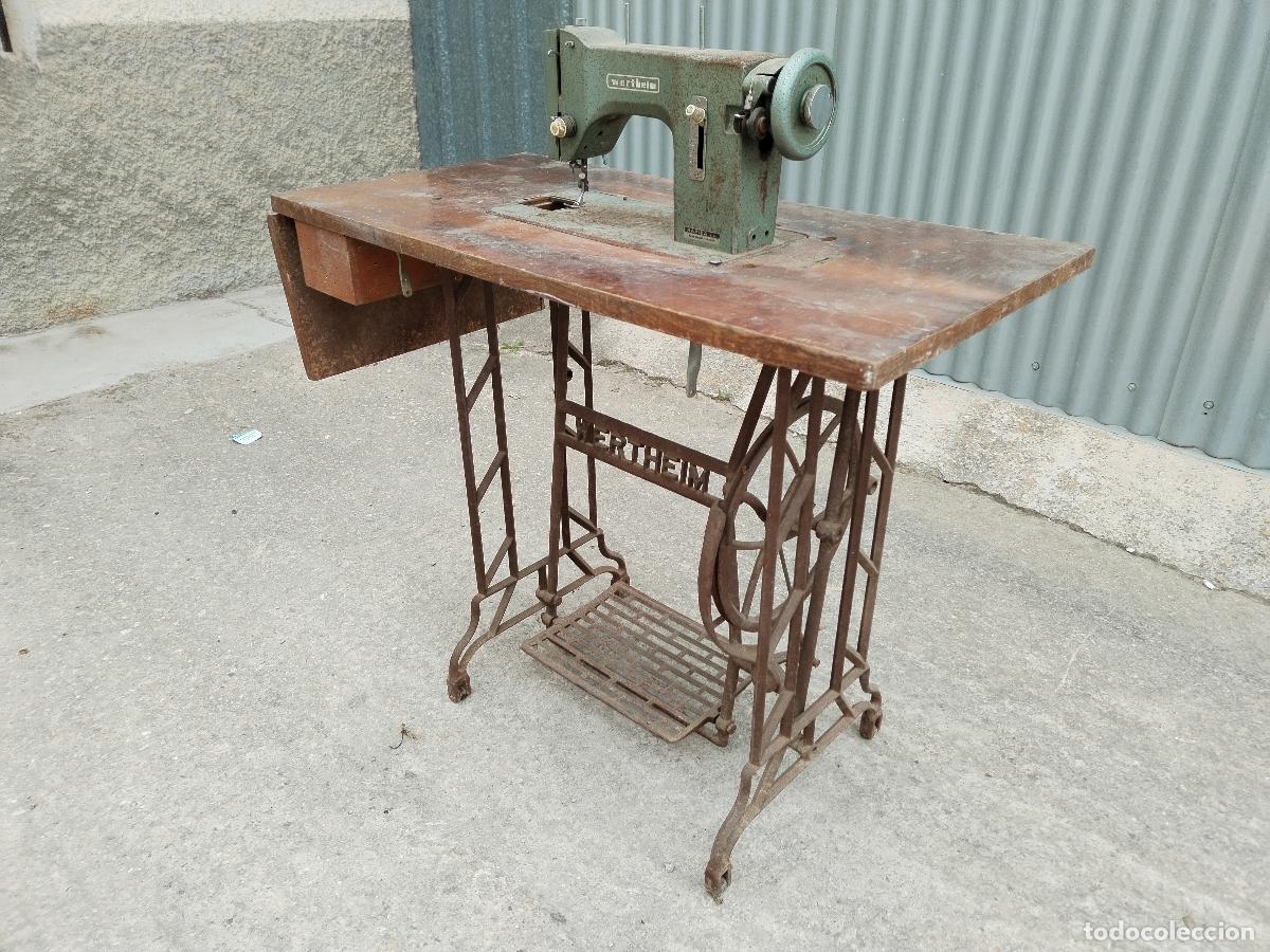 Antig&uuml;edades: maquina de coser wertheim - Foto 3