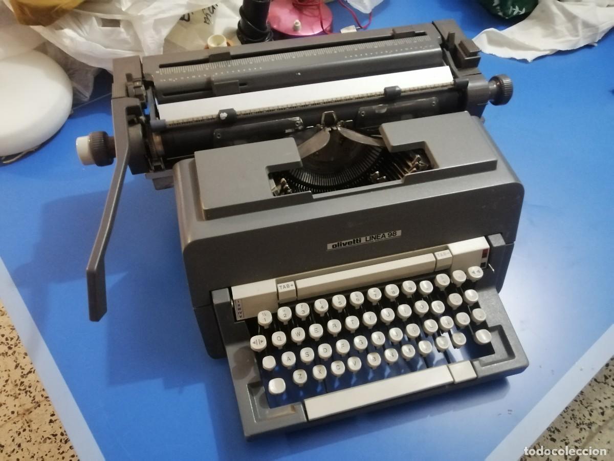 Antig&uuml;edades: M&aacute;quina de escribir Olivetti. - Foto 1